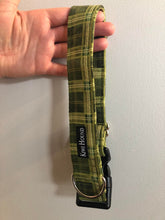 Load image into Gallery viewer, Medium Breed- Kiwi Hound Dog Handcrafted Dog Collar