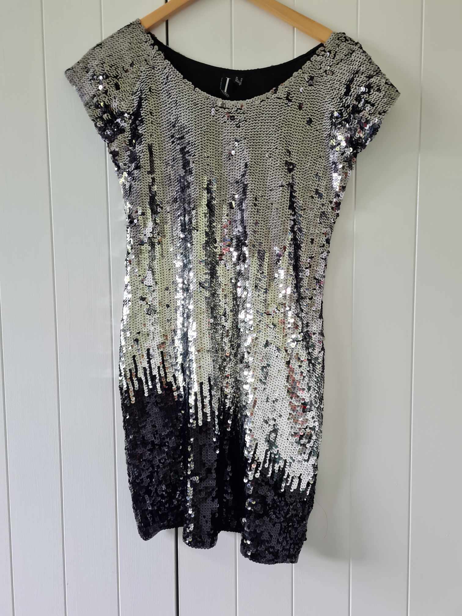 Sequin dress size clearance 10